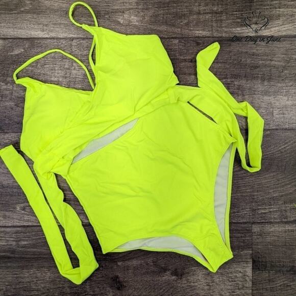 Holipick Wrap Cut Out One Piece Swimsuit Size XL - Picture 1 of 2